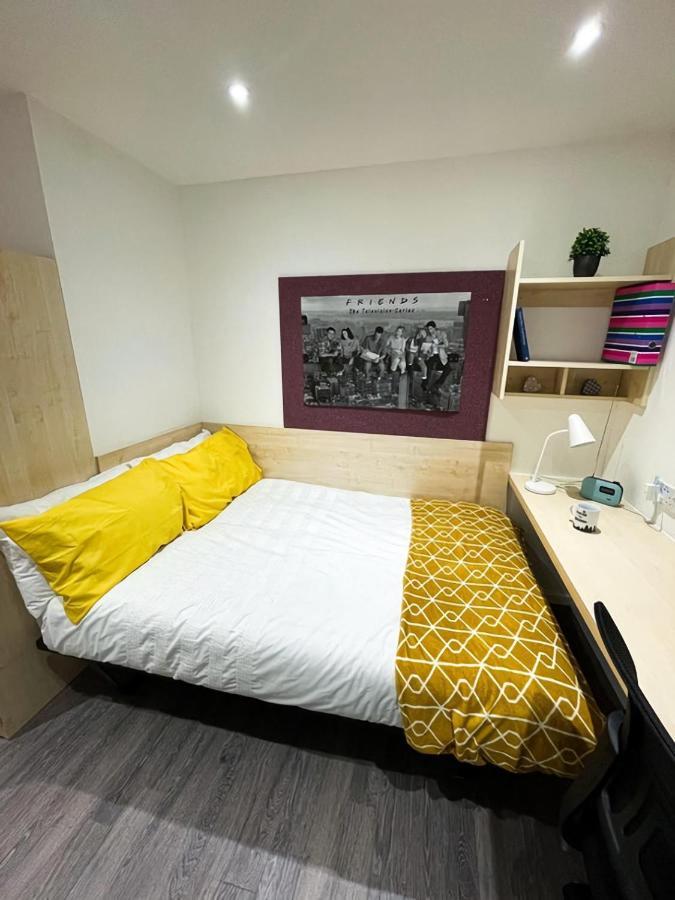 The Heights- Campus Accommodation เบอร์มิงแฮม ภายนอก รูปภาพ